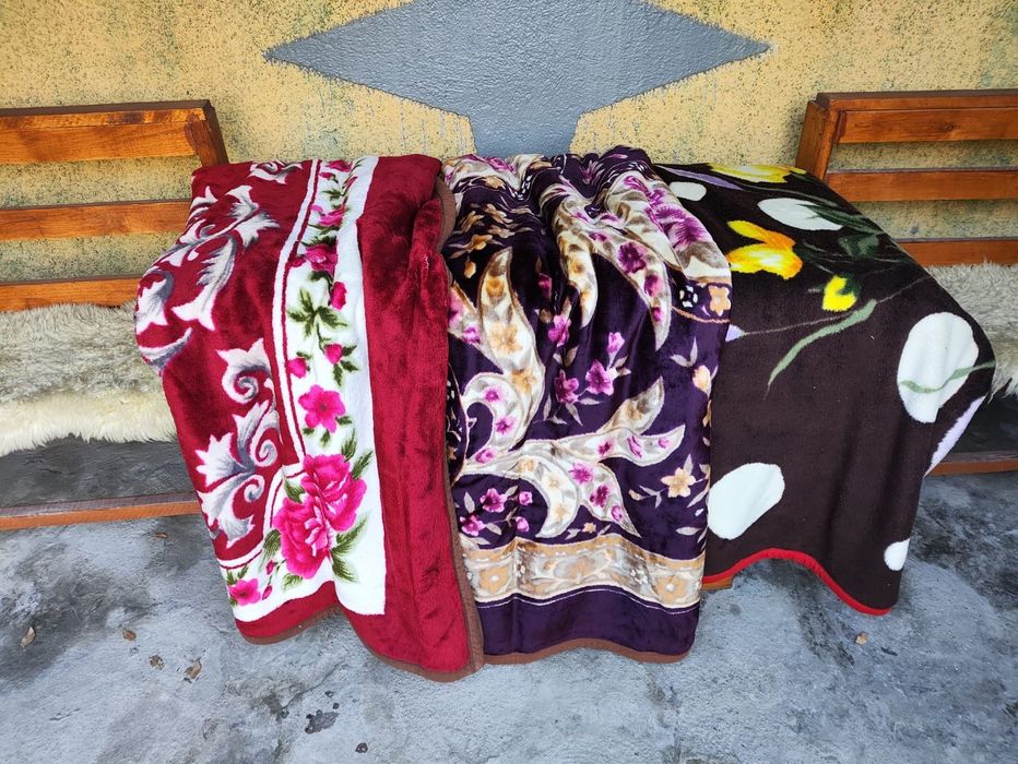 Одеяло двухстороннее.