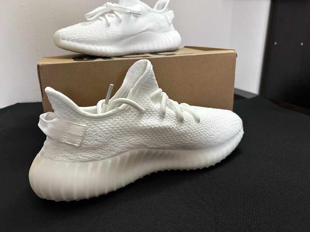 Adidas Yeezy Boost 350 v2 "Triple White"