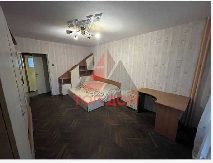 Дава се под наем Тристаен апартамент в Варна, Цветен квартал - 100 кв.м за 357 € - Снимка #3