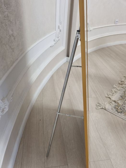 Зеркало напольное