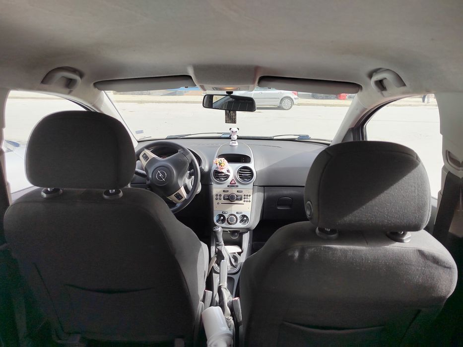 Автомобил Опел corsa