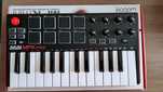 Akai MPK MK2 mini hybrid 3
