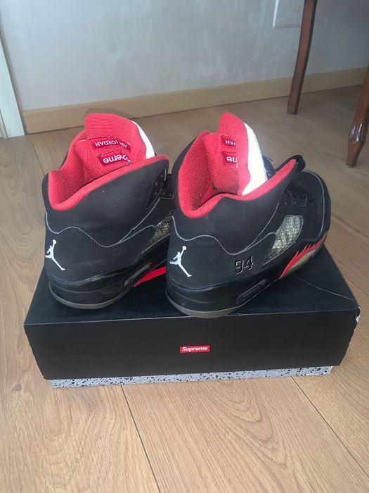 Air Jordan 5 retro supreme black marimea 41