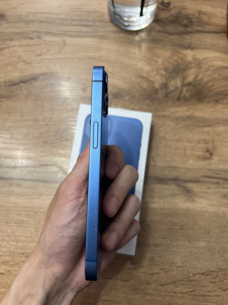 IPhone 13  128Гб