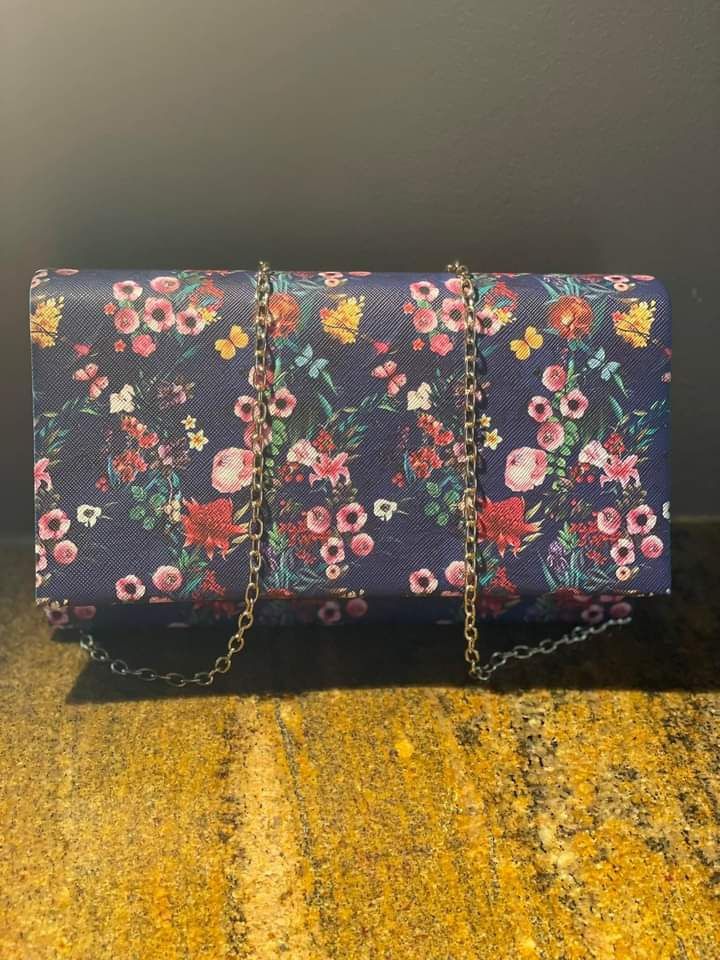 Нови  чанти за дамите!