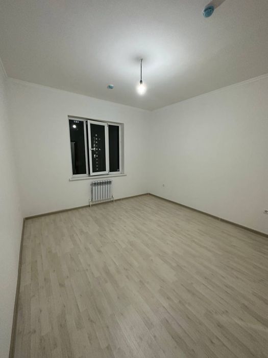 Kvartira sotiladi olmos mahallada