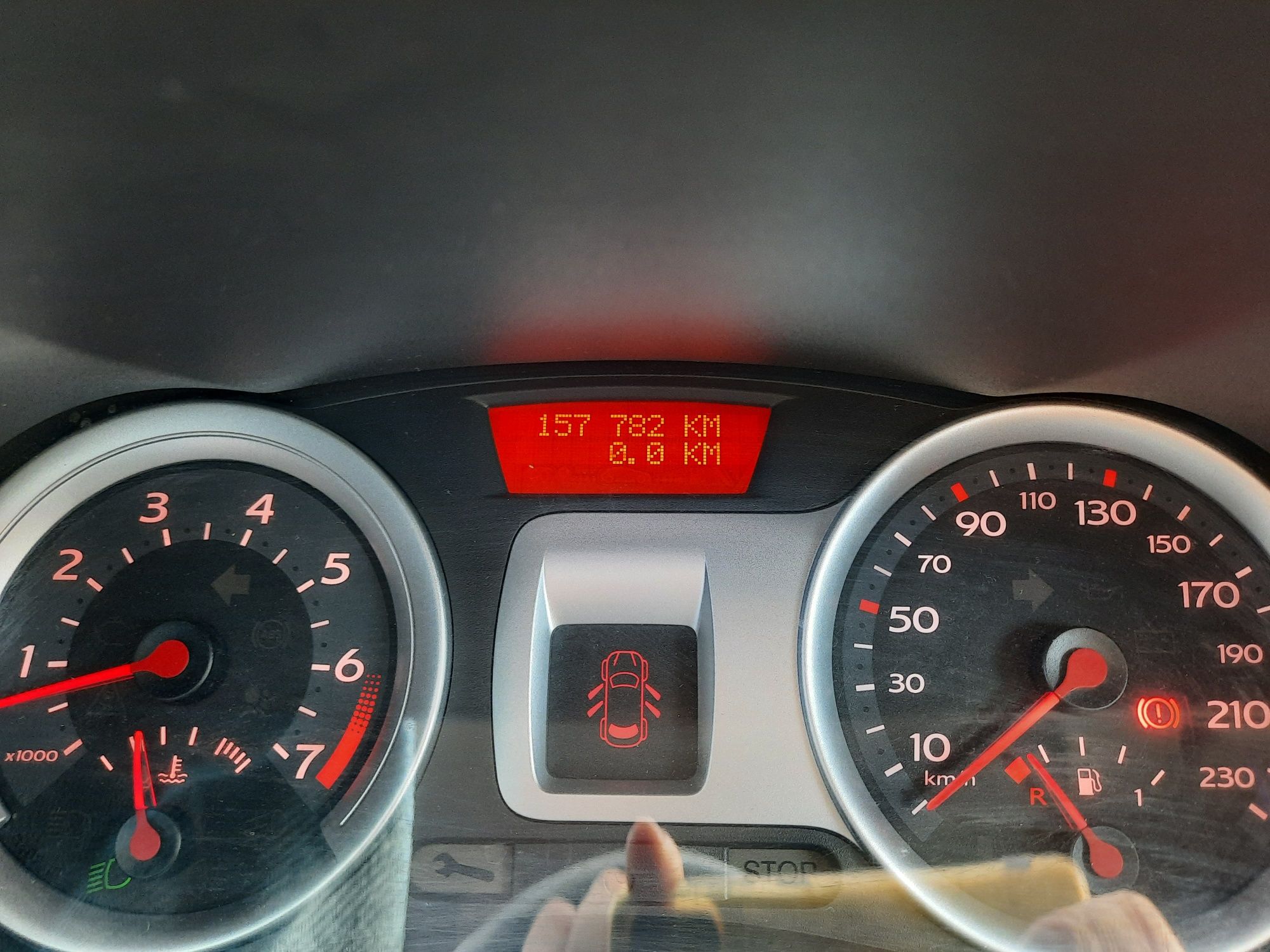 Рено клио 1.6 16 v 88 к.с. 2006 г