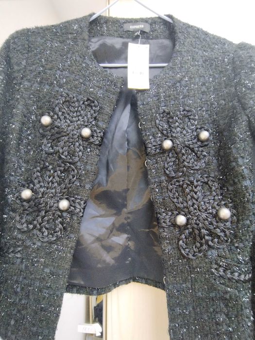 Продаётся новый пиджак Express
