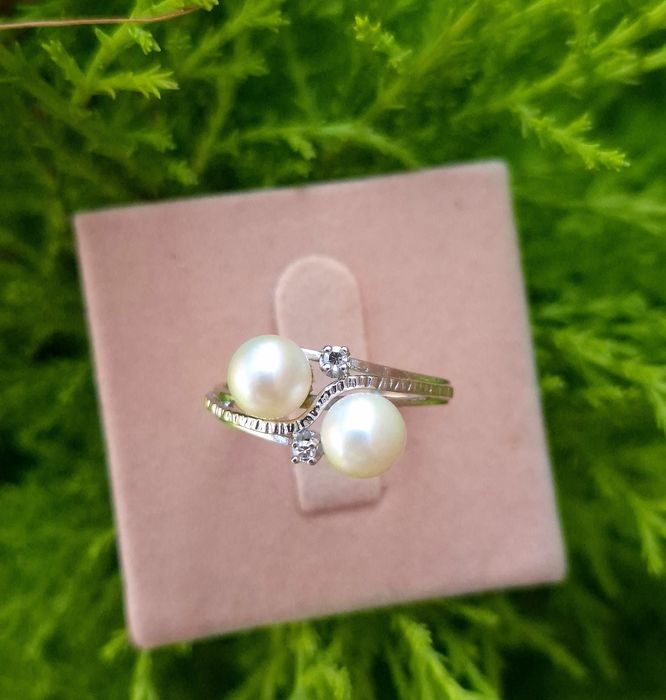 Inel din aur de 14K cu diamante naturale si perle Akoya