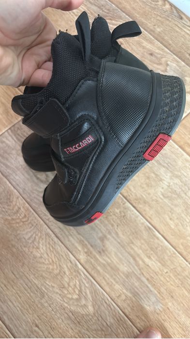 Осенние ботинки 33 размер