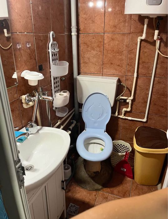 Vând garsonieră 15 mp