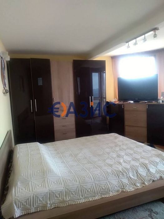 4-етажна къща с басейн в Чолакова Чешма, Кошарица, България, 936 кв м,