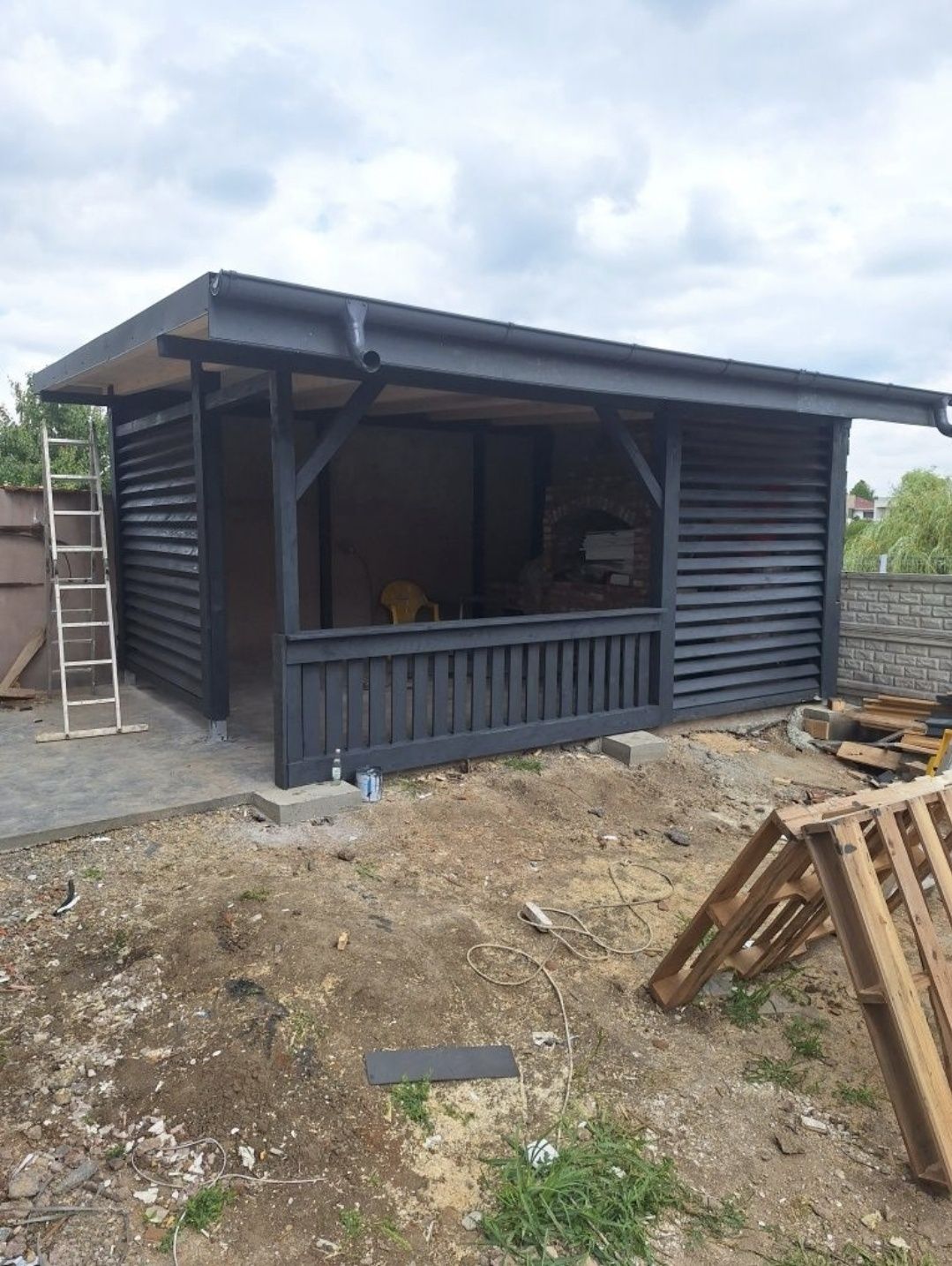 Construim foișoare de grădină sau de curte și terase