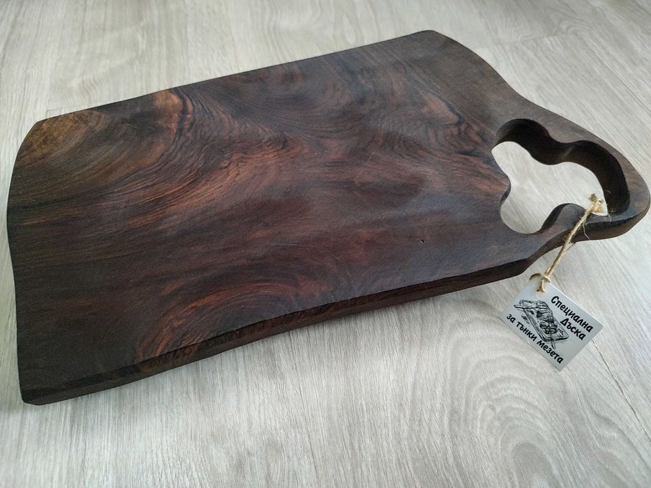 Дъска за рязане и сервиране на мезета