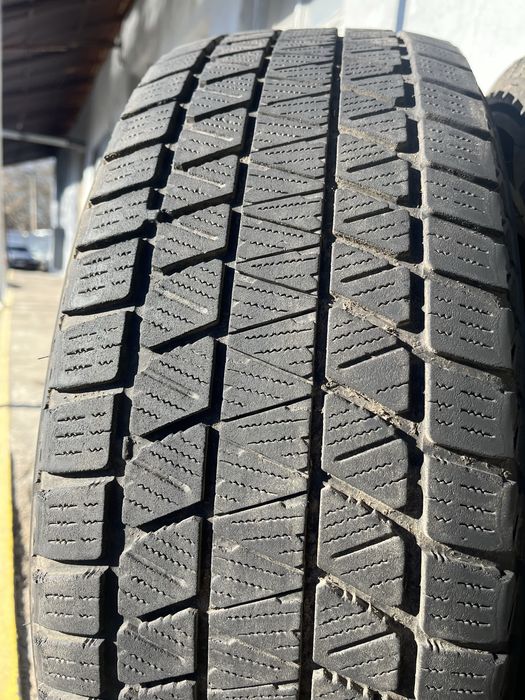 4 бр. зимни гуми 225/65/17 Bridgestone DOT 3021 5-6 mm