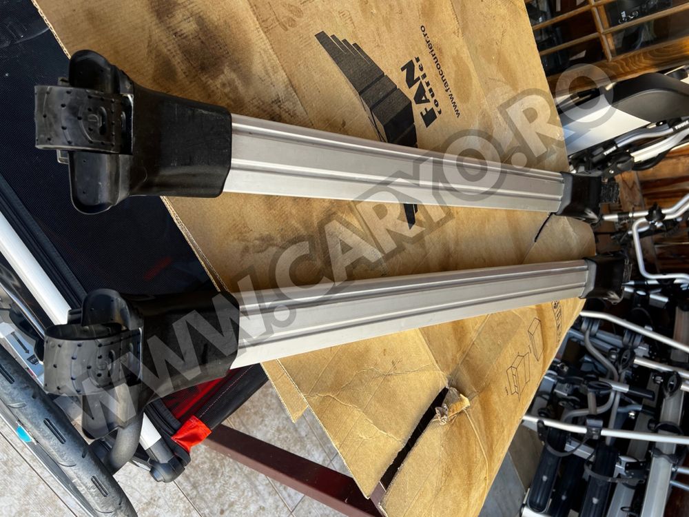 Thule WingBar Edge Railed