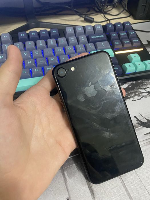 iphone 7 128Gb jet black