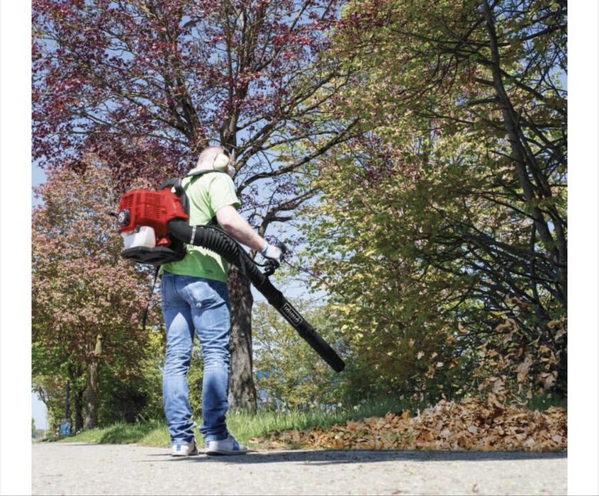 Suflanta cu motor termic 1.9cp nouă