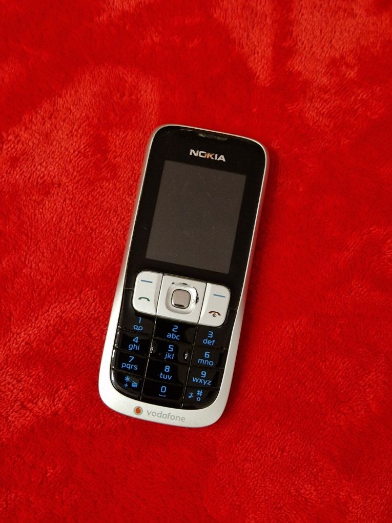 Telefon cu butoane Nokia cu incarcator original