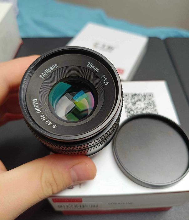 Obiectiv 7Artisans 35mm F1.4 MFT/M43 (aproape NOU, la cutie)