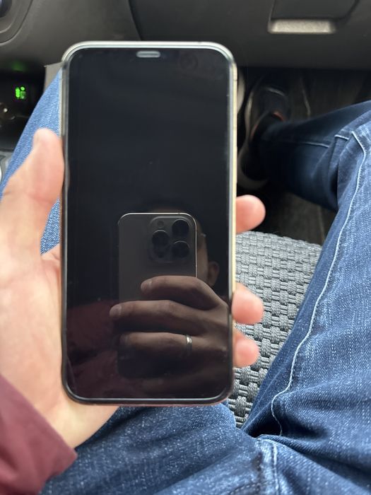 Iphone 12 pro max gold ideal!