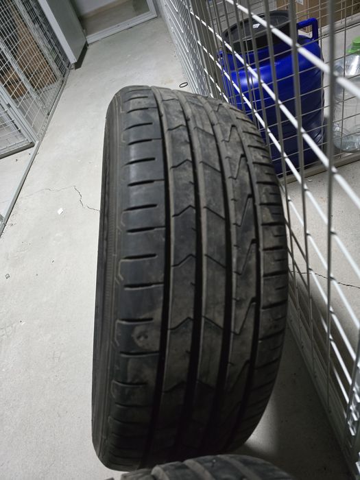Set anvelope vara Hankook 205/55/R16