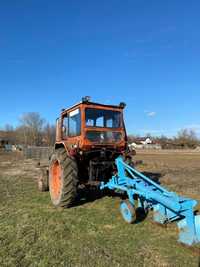 Tractor U650 + plug