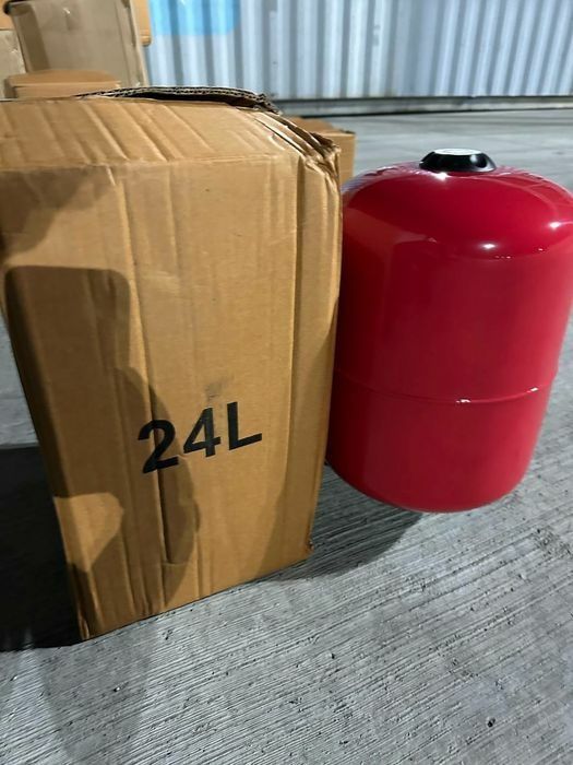 Расширительный бак. Раш бак. Нархлари билан.