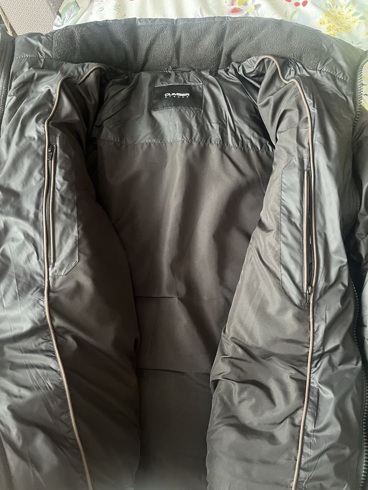Продам мужскую зимнюю куртку Climber 50(L) р.