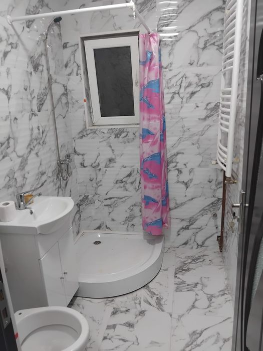 Apartament cu doua camere la parter