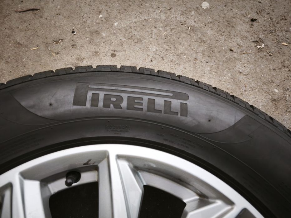 235/65/17" 4бр Pirelli scorpion winter, dot3023,6-7mm