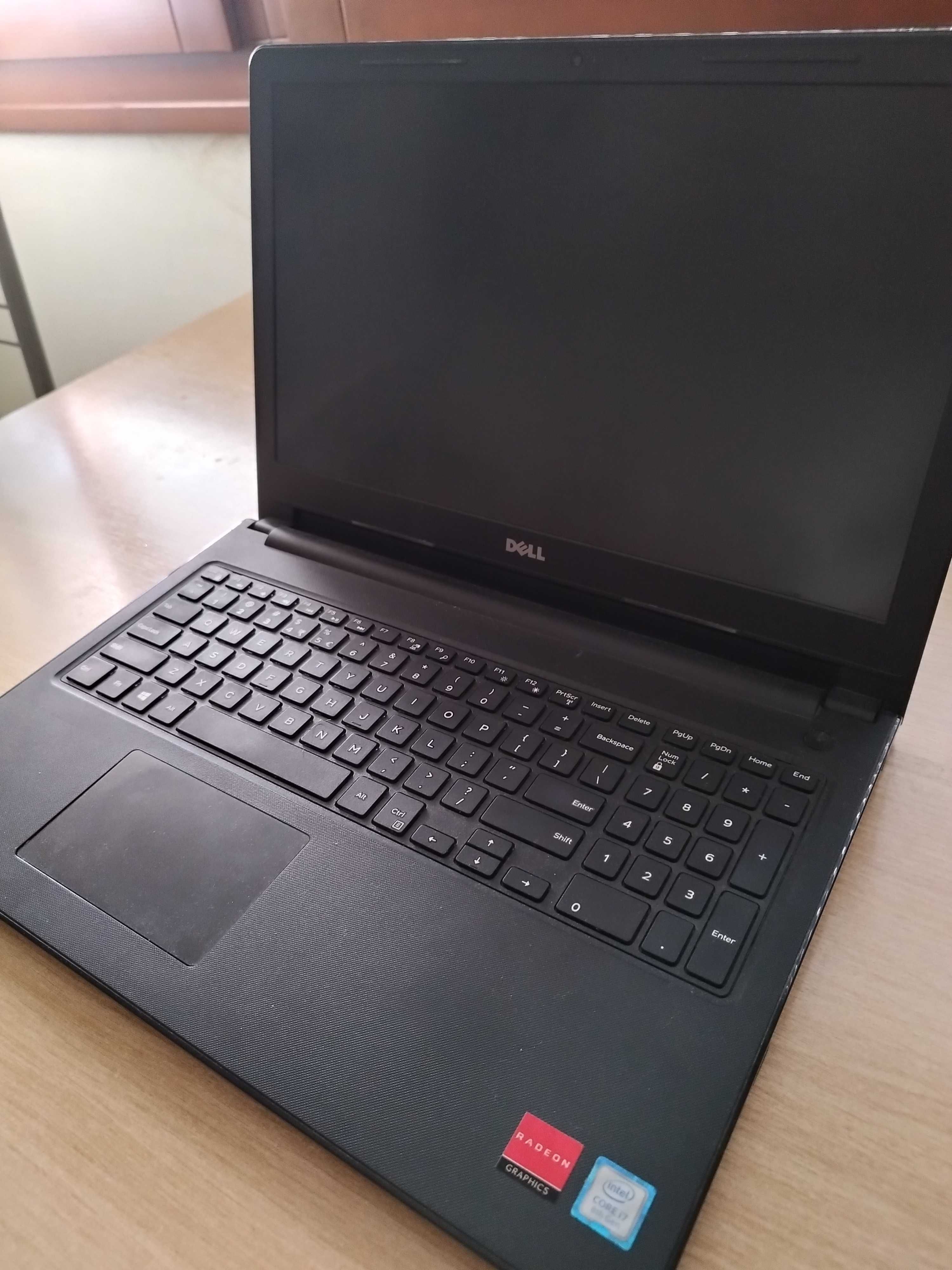 DELL inspiron 3576