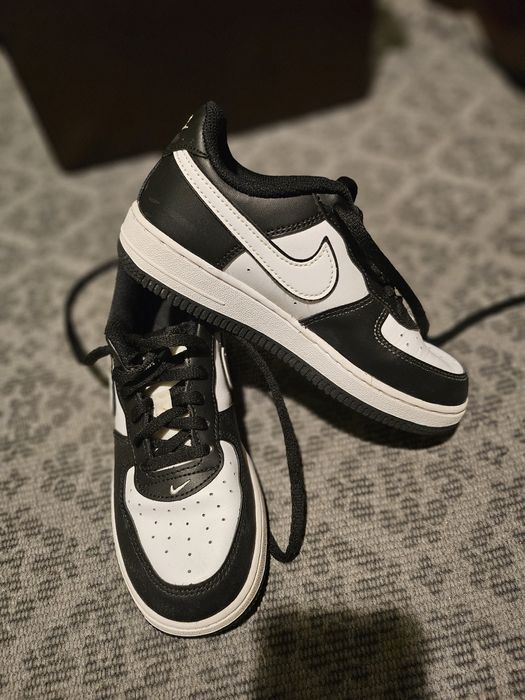 Спортни обувки и сандали Nike
