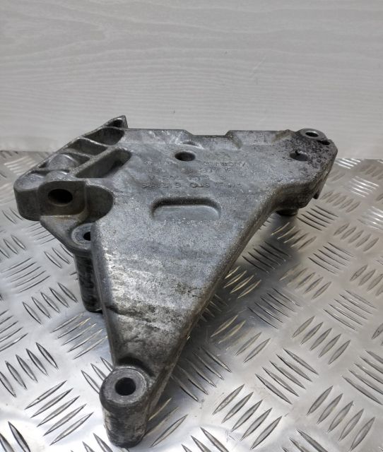 Suport motor 03g199207f Volkswagen VW Passat B6