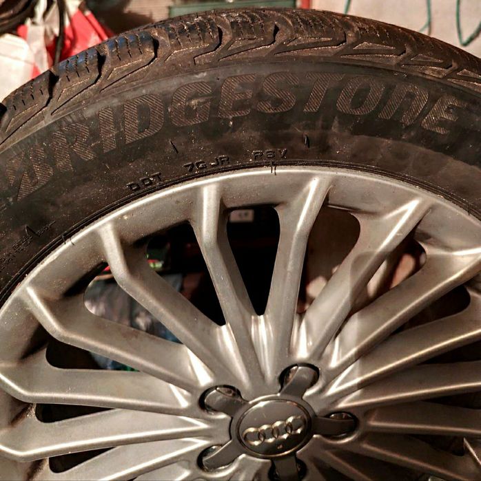 Джанти с гуми за Ауди в много добро състояние