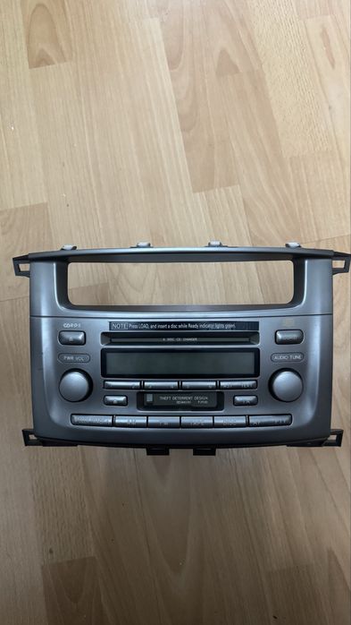 Приемник радиомагнитолла 86120‑60581 RECEIVER ASSY, RADIO