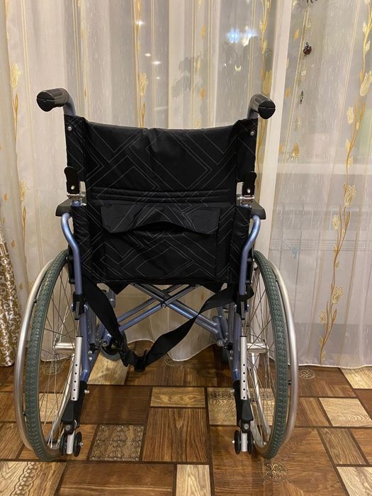 Коляска инвалидная