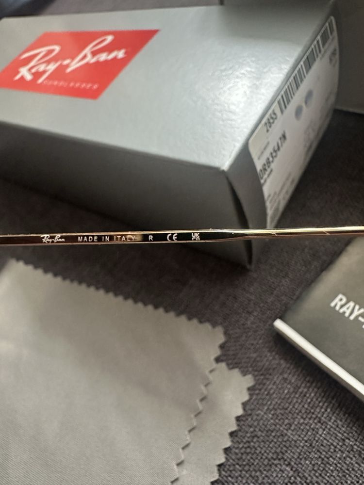 RayBan очила чисто нови