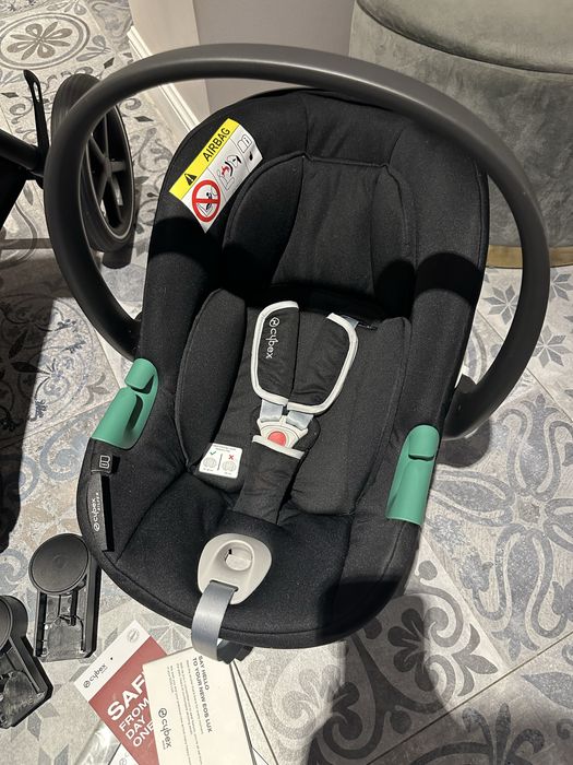 Carucior Cybex Eos Lux 3 in 1