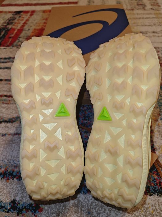 Asics fujitrabuco max 4 (44 PRET FIX)