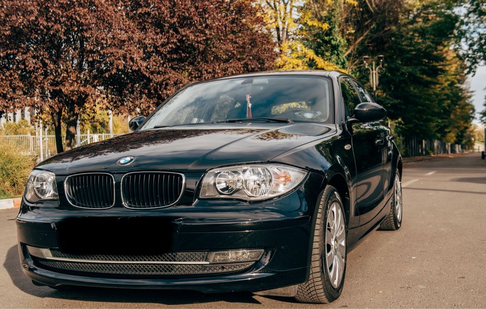 Vand BMW seria 1 benzina cu km reali