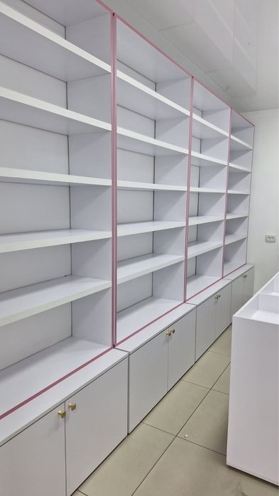 Продается новый полки с шкафчиком 45 000тг срочно