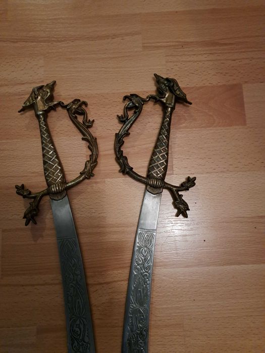 Panoplie originală din piele naturala vintange L 113cm/l 53cm,Săb 83cm