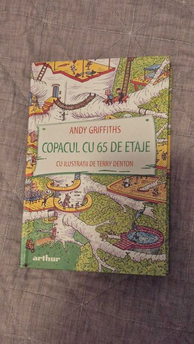 Carte "Copacul cu 65 etaje" - Andy Griffiths