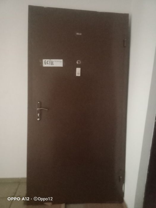 Наружный дверь с утеплением