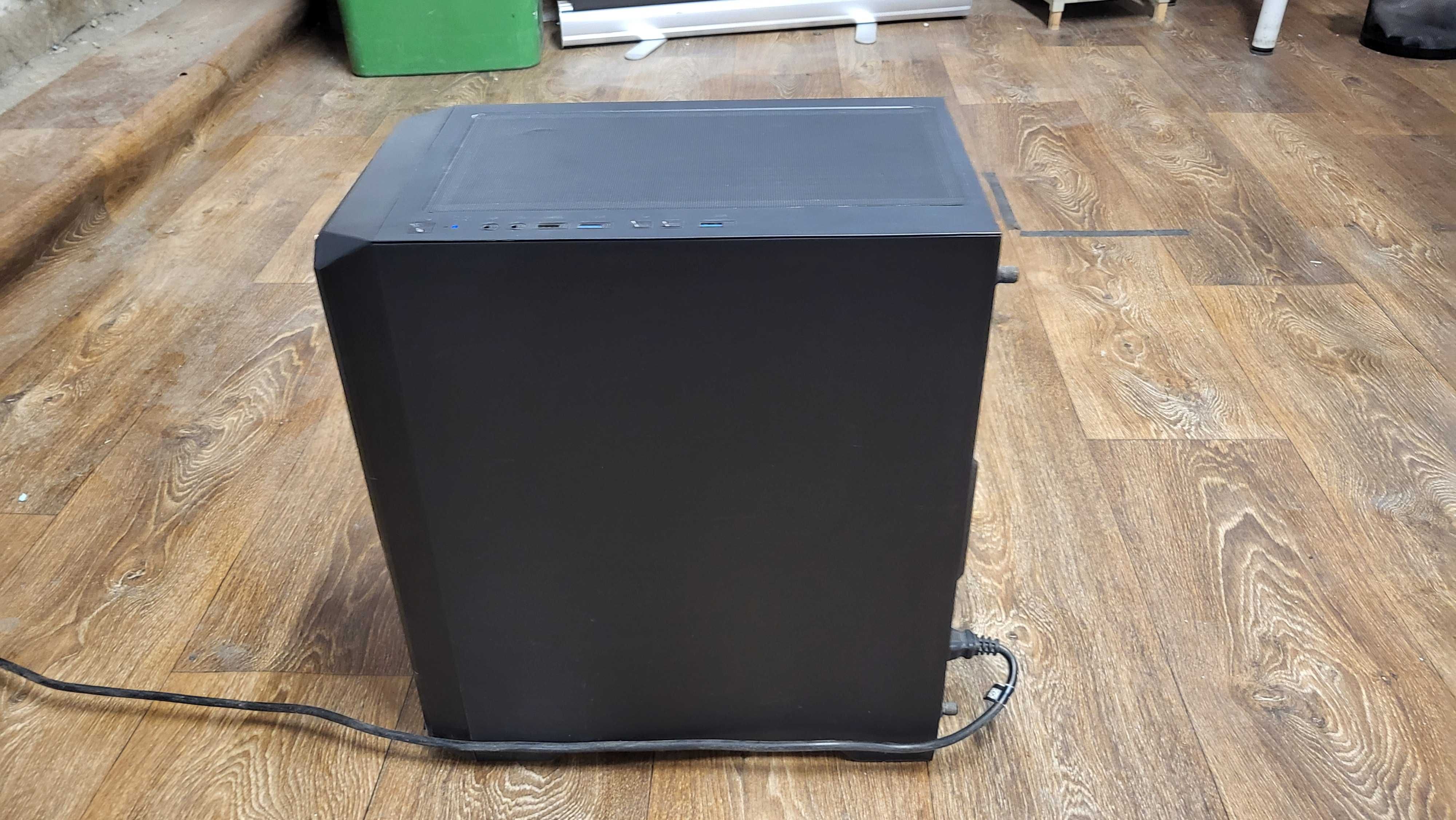 Геймърски PC • Ryzen 5 5500 • RTX 2080 8 GB • 32 GB RAM • 500 GB