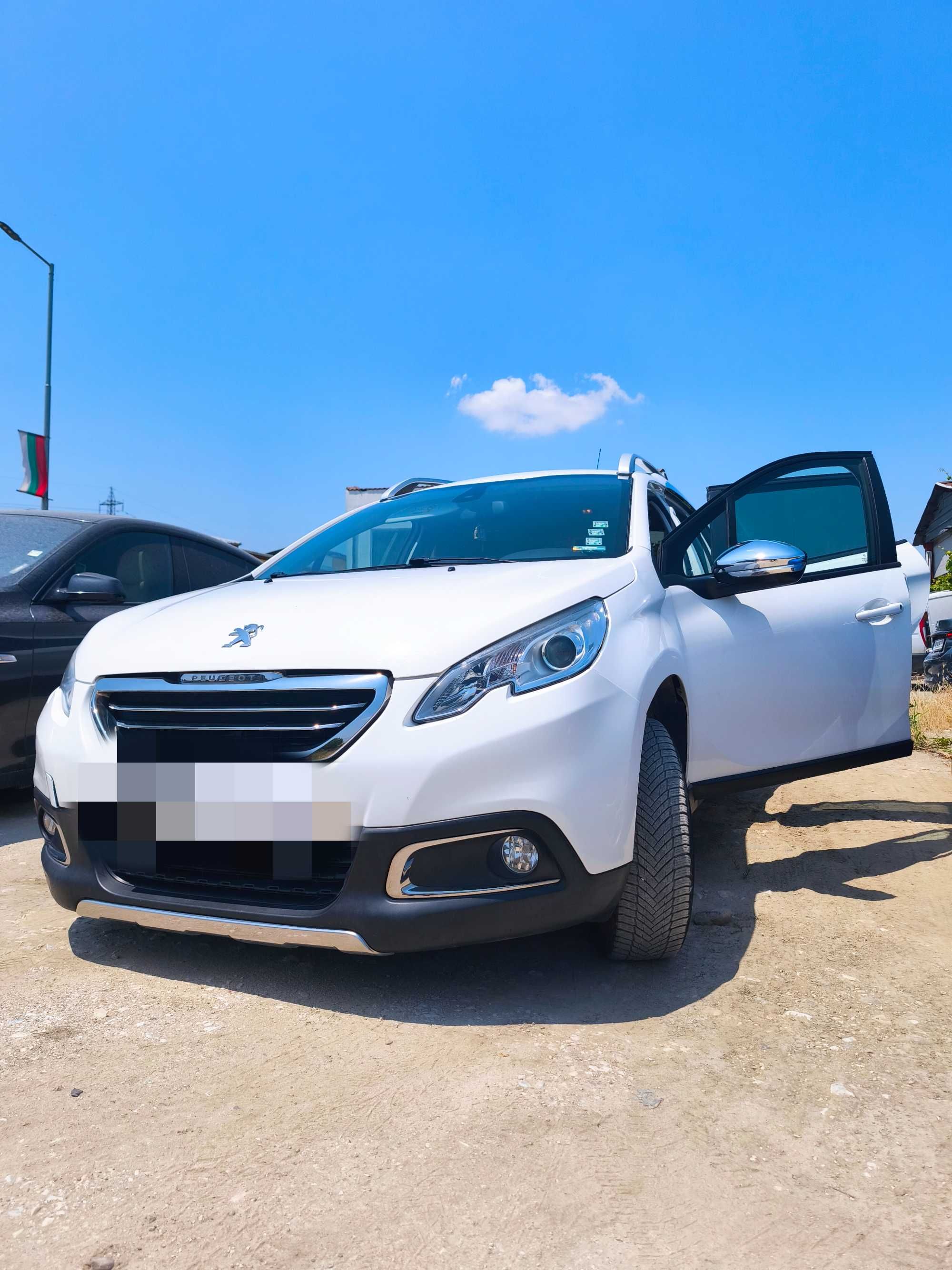 Автомобил Peugeot 2008
