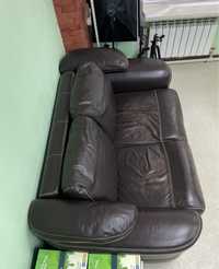 СРОЧНО! Продам стильный кожаный диван коричневый для офиса/дома