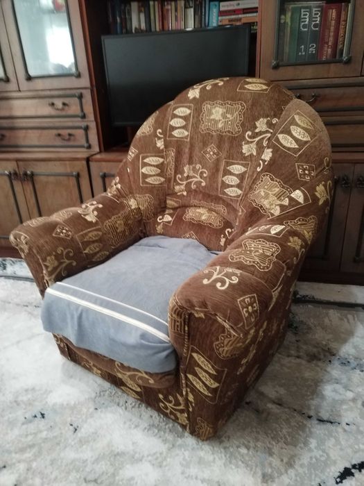 Продам кресло в хорошем состоянии