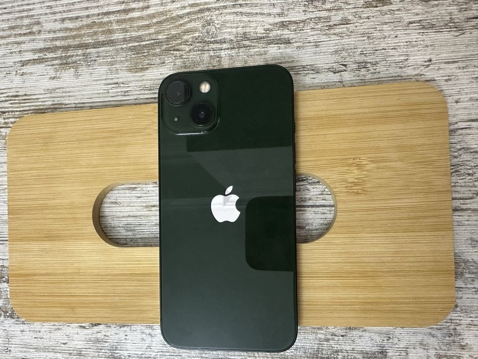 Продам iphone 13